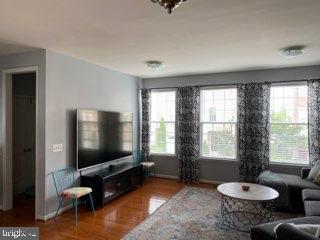 22667 FLOWING SPRING SQUARE