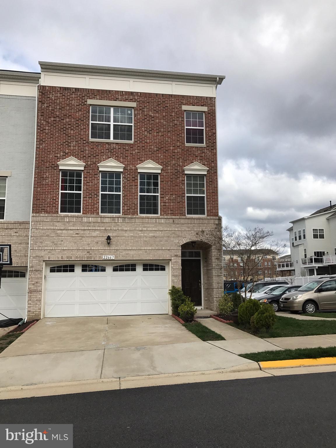 BEAUTIFUL 3 BED ROOM,2 FULL BATH & 2 HALF BATH,2 CAR GARAGE TH IN HIGHLY-DESIRED BRAMBLETON COMMUNITY & NEAR BY BRAMBLETON THEATERS. WONDERFUL KIT W/GRANITE,S/S APPS,BACK-SPLASH,MAPLE CABS,UPPER LVL LAUDNRY,HUGE MASTER SUITE W/SITTING ROOM,LUXURY MASTER BATH,LARGE SCNDRY BRMS,FINISHED BSMT W/REC.ROOM & WALK OUT TO FENCED BACKYARD.RENT INCLUDES HI SPEED INTERNET & CABLE TV. SHOW & RENT TODAY!!!