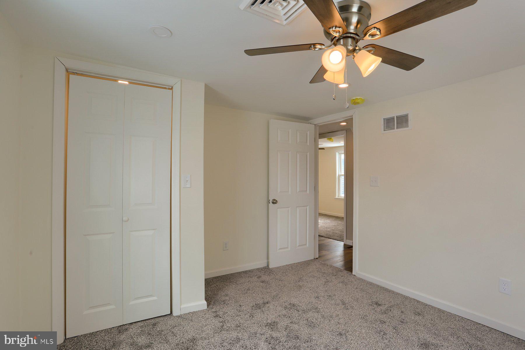 ROYALTON - Residential