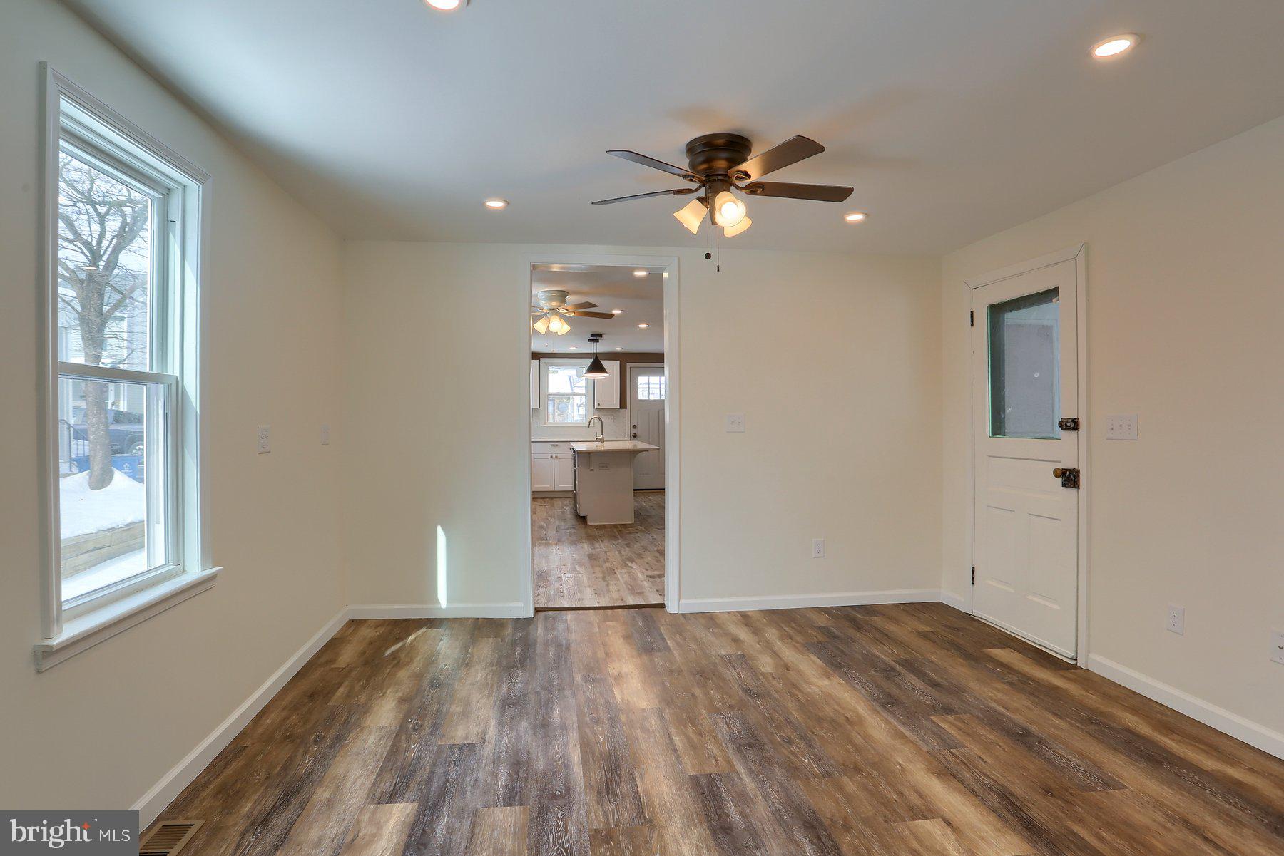 ROYALTON - Residential