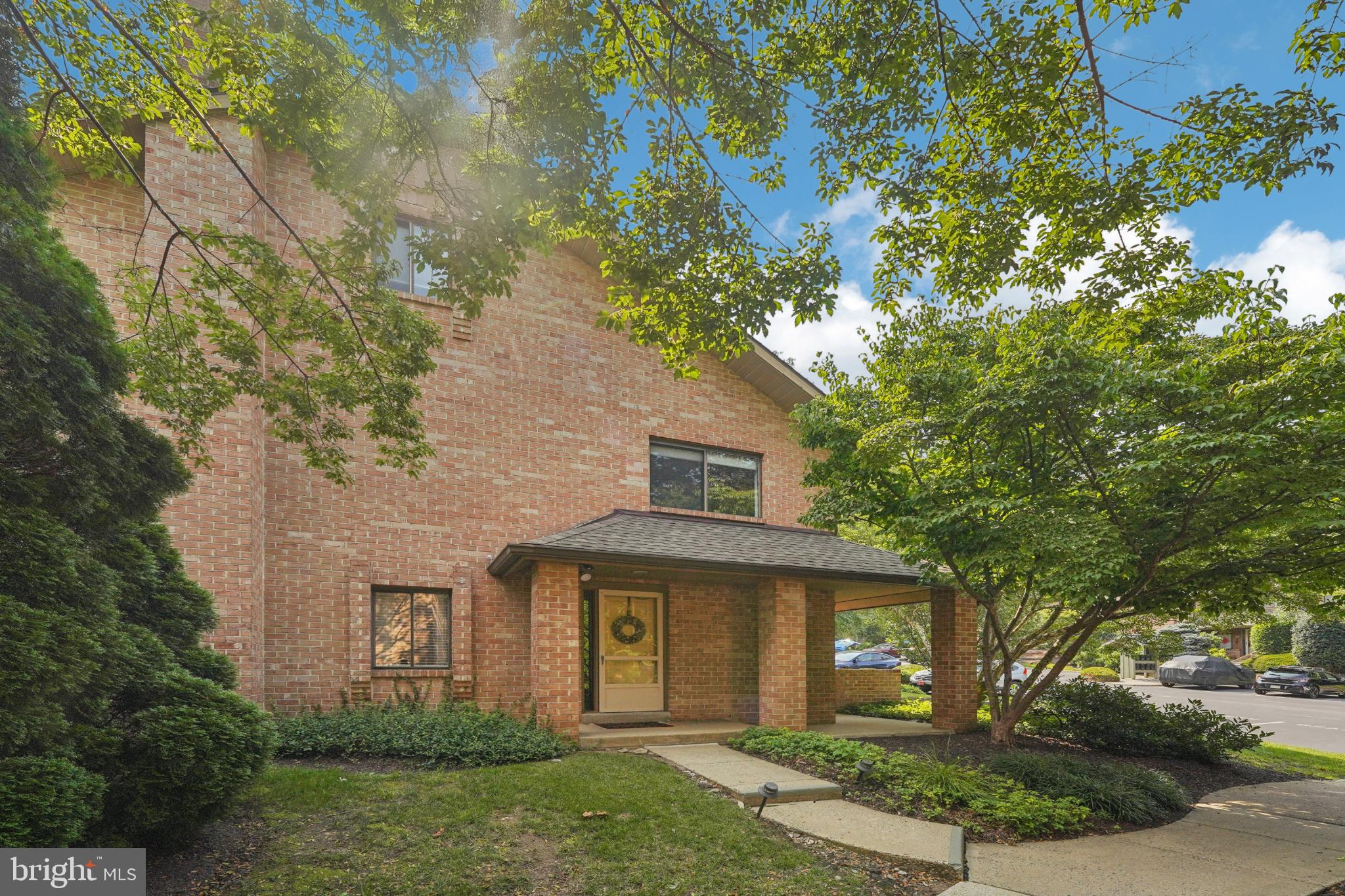301 PAOLI WOODS STREET 301