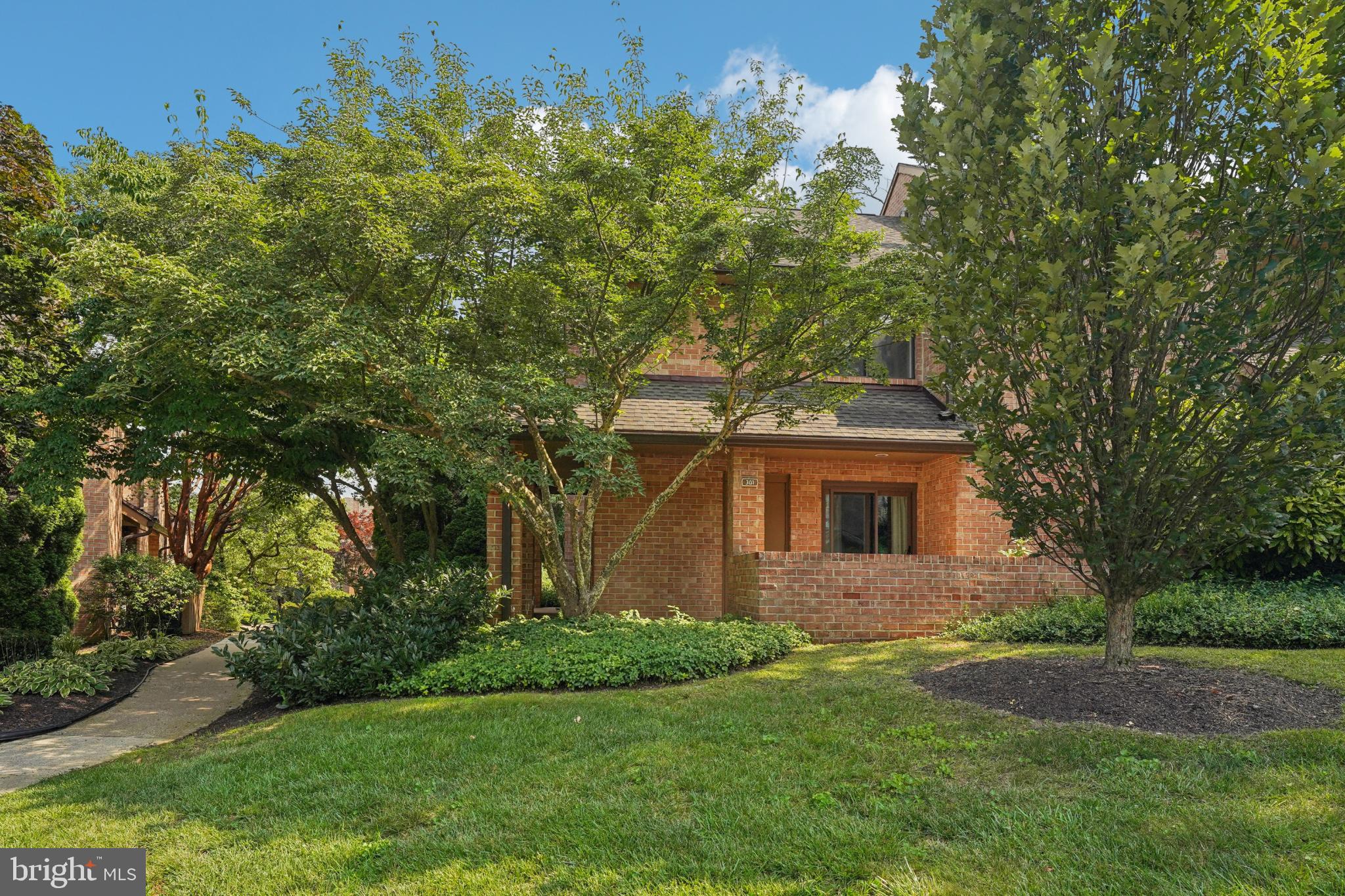 301 PAOLI WOODS STREET 301