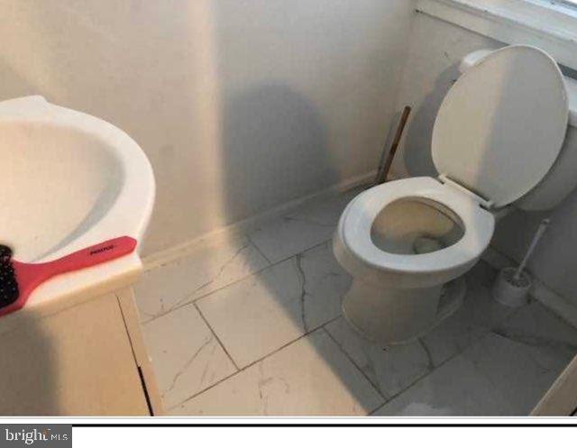 EAST KENSINGTON - Residential