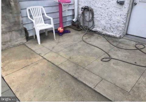 EAST KENSINGTON - Residential