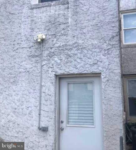 EAST KENSINGTON - Residential