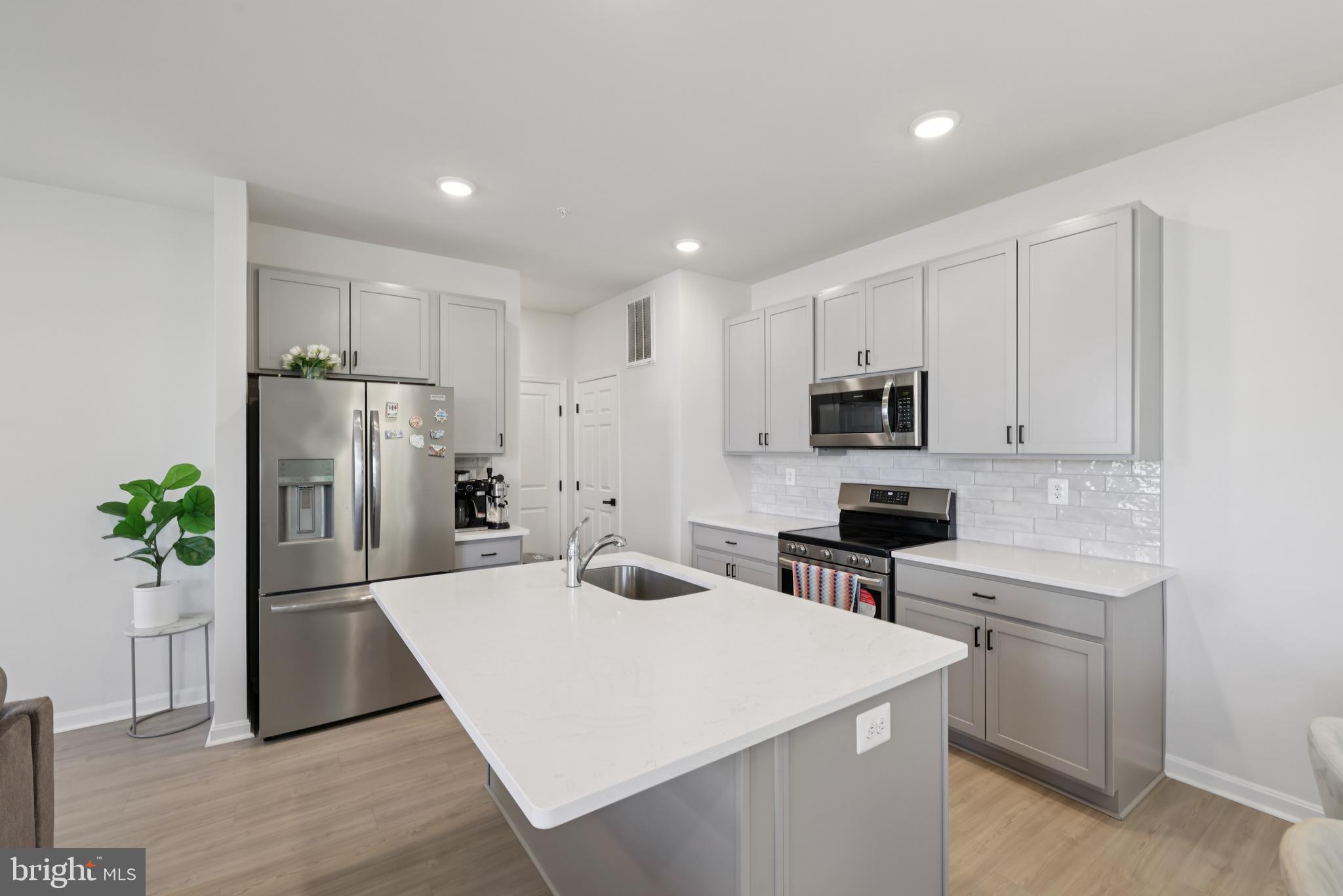 GLEN BURNIE - Residential