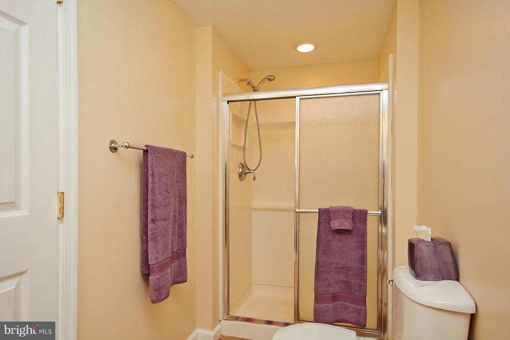 WARR LAKES - Residential