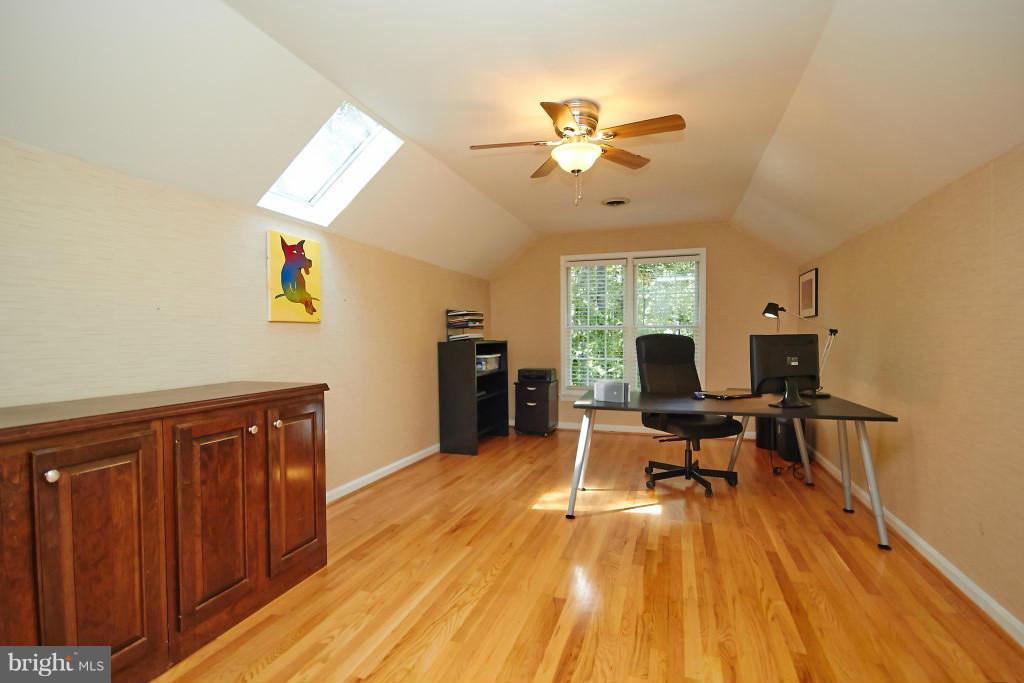 WARR LAKES - Residential