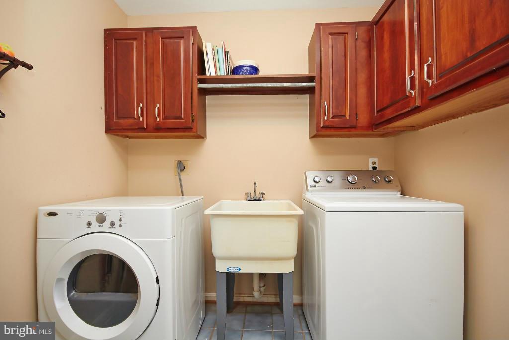 WARR LAKES - Residential