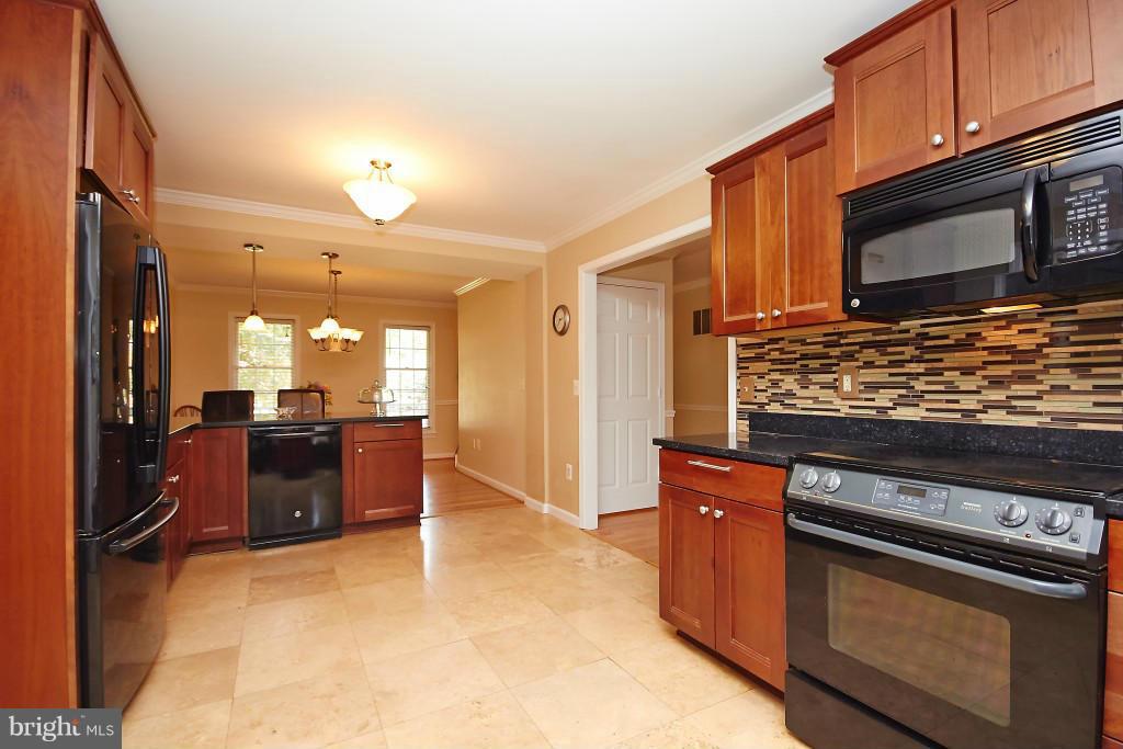 WARR LAKES - Residential