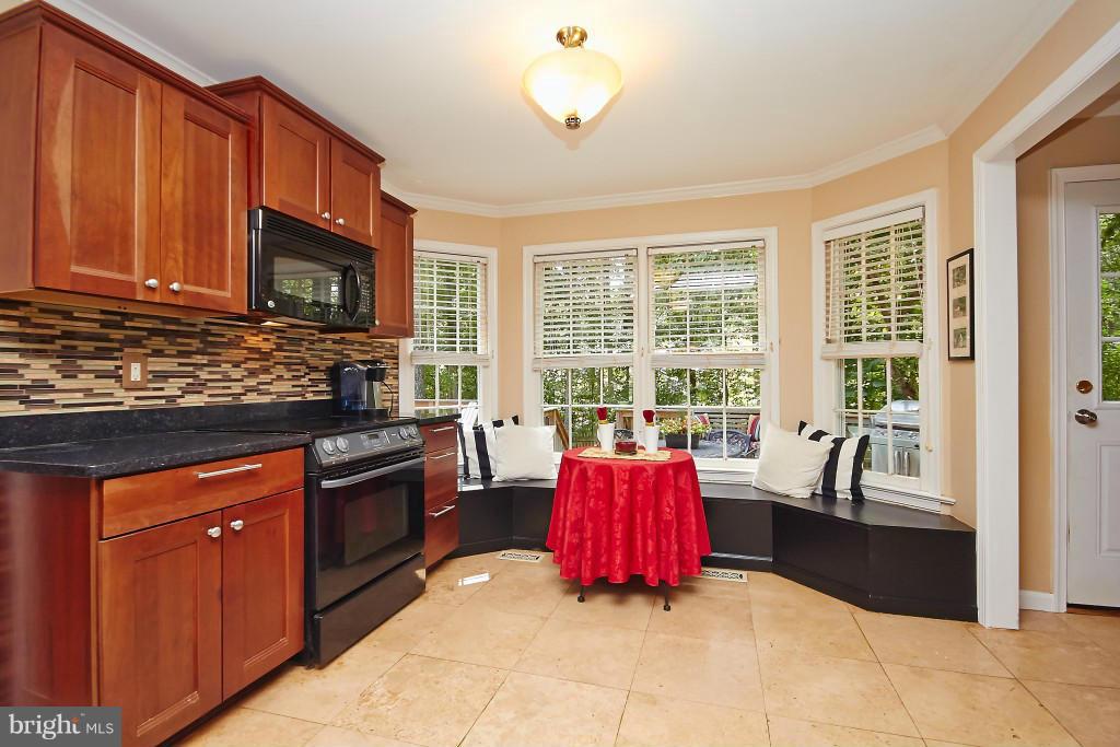 WARR LAKES - Residential