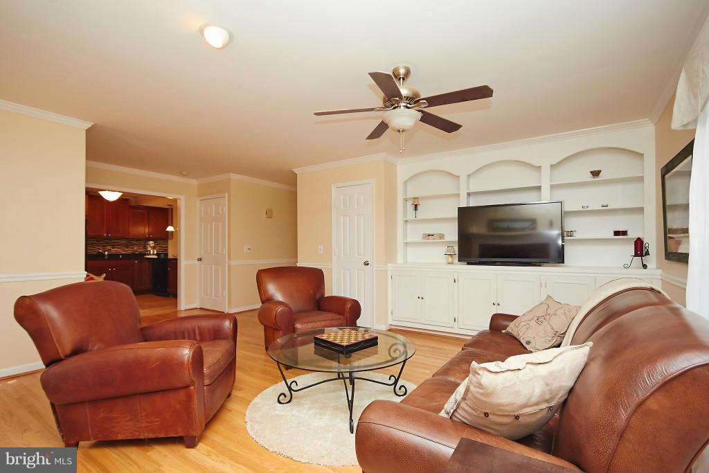 WARR LAKES - Residential