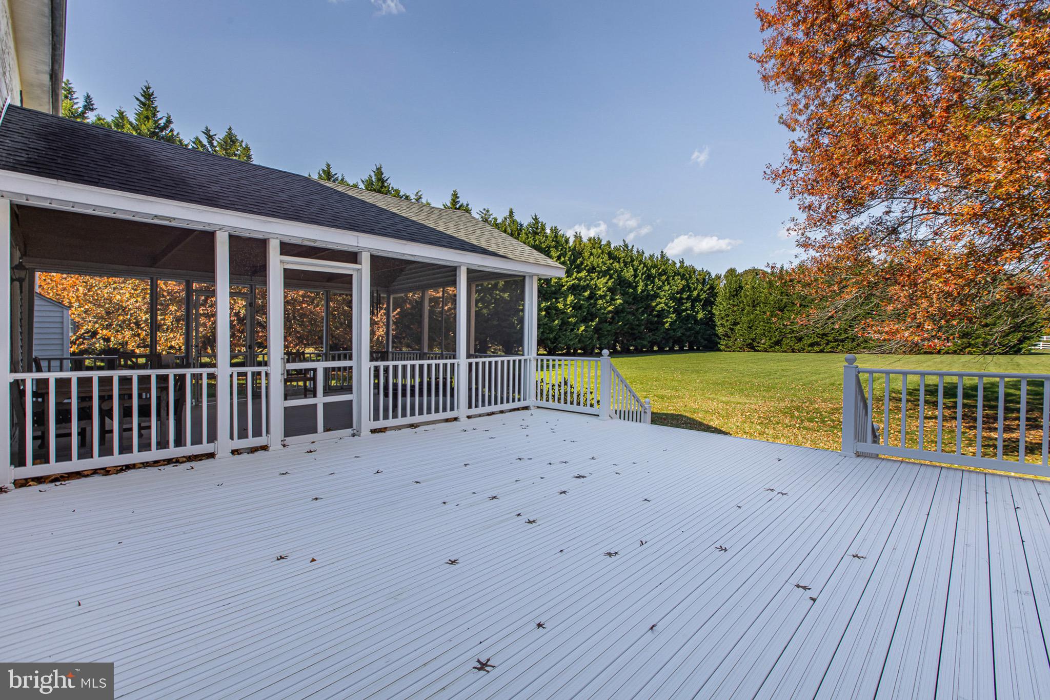 SADDLE RIDGE - Residential