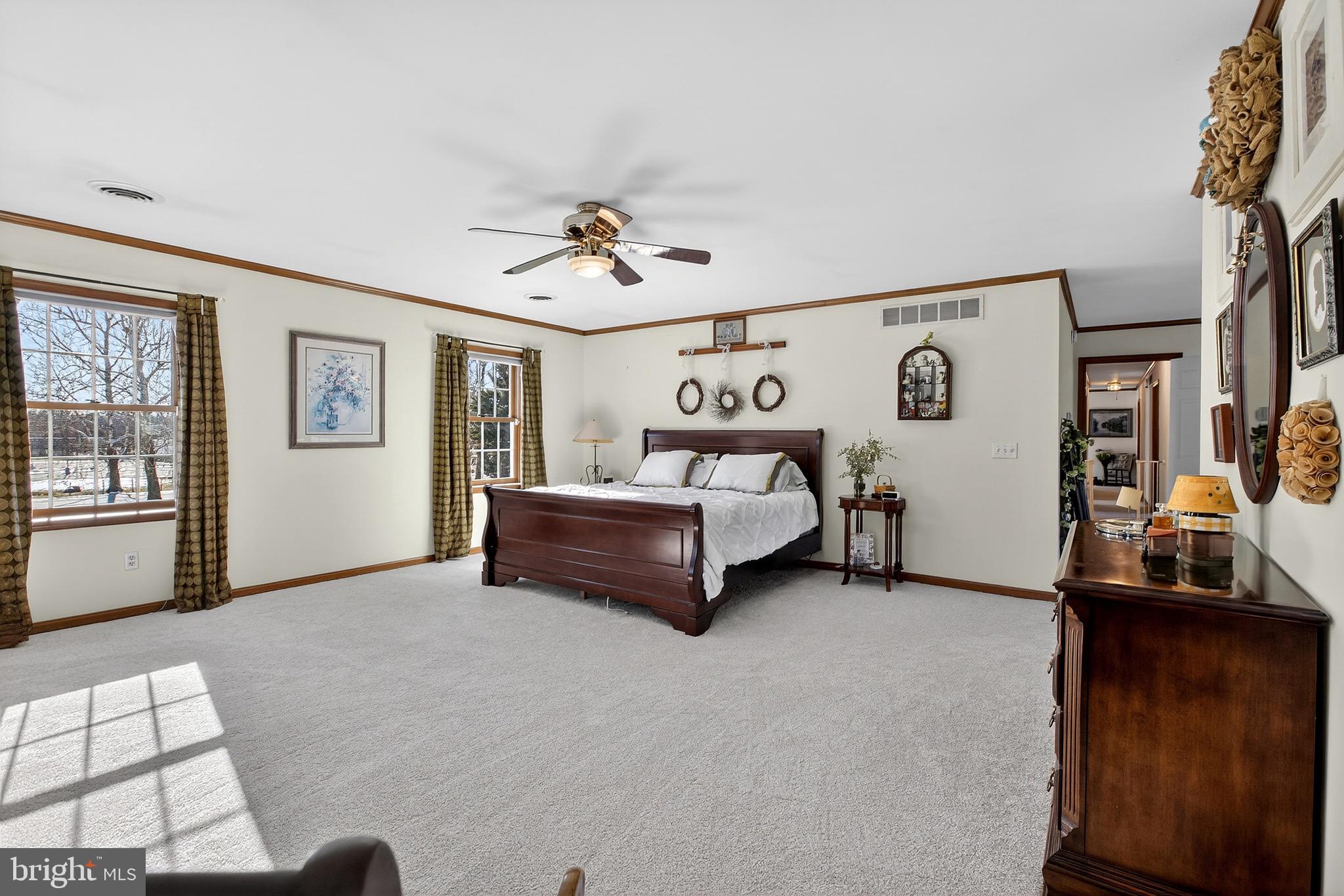 SADDLE RIDGE - Residential