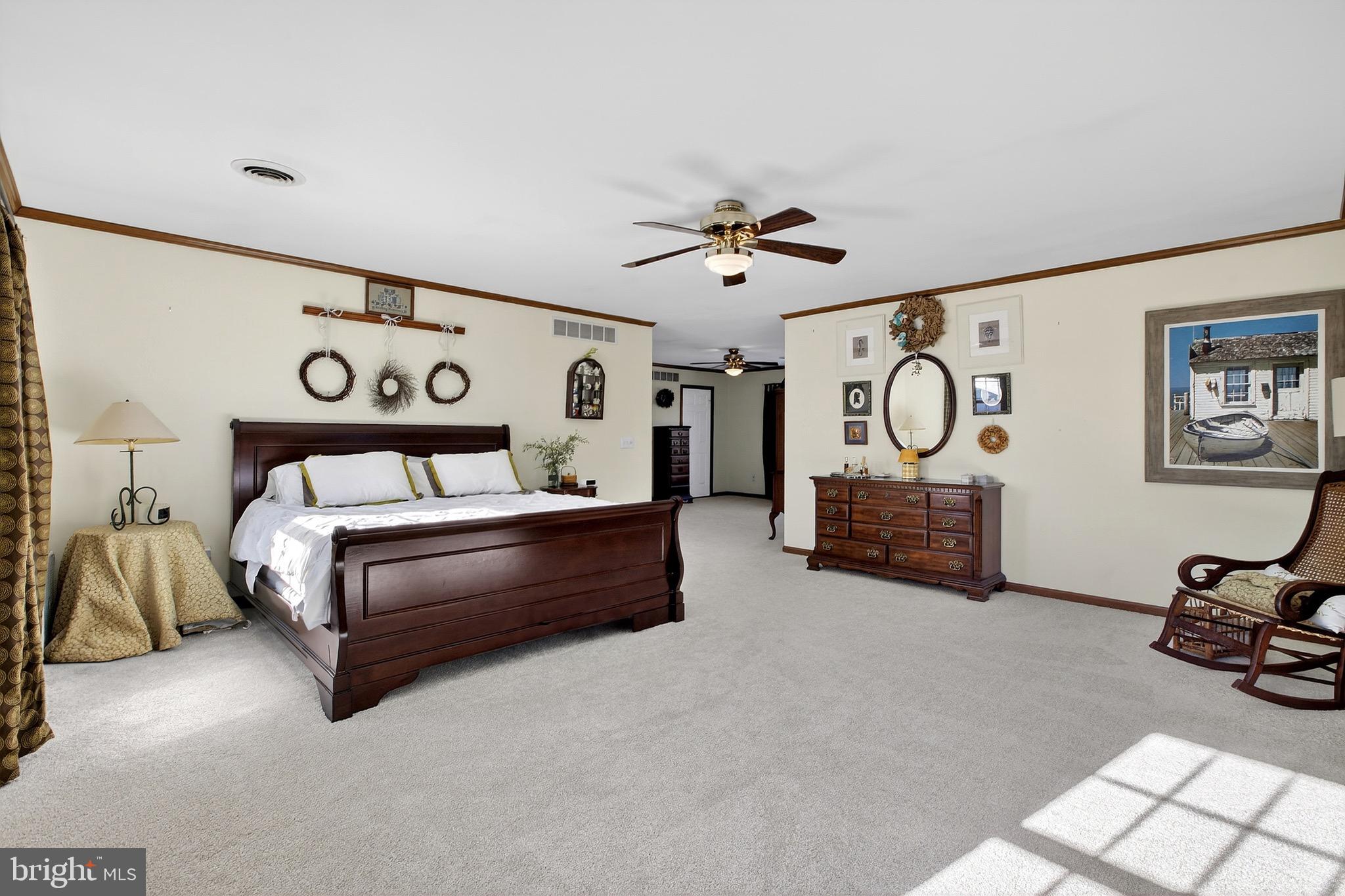 SADDLE RIDGE - Residential