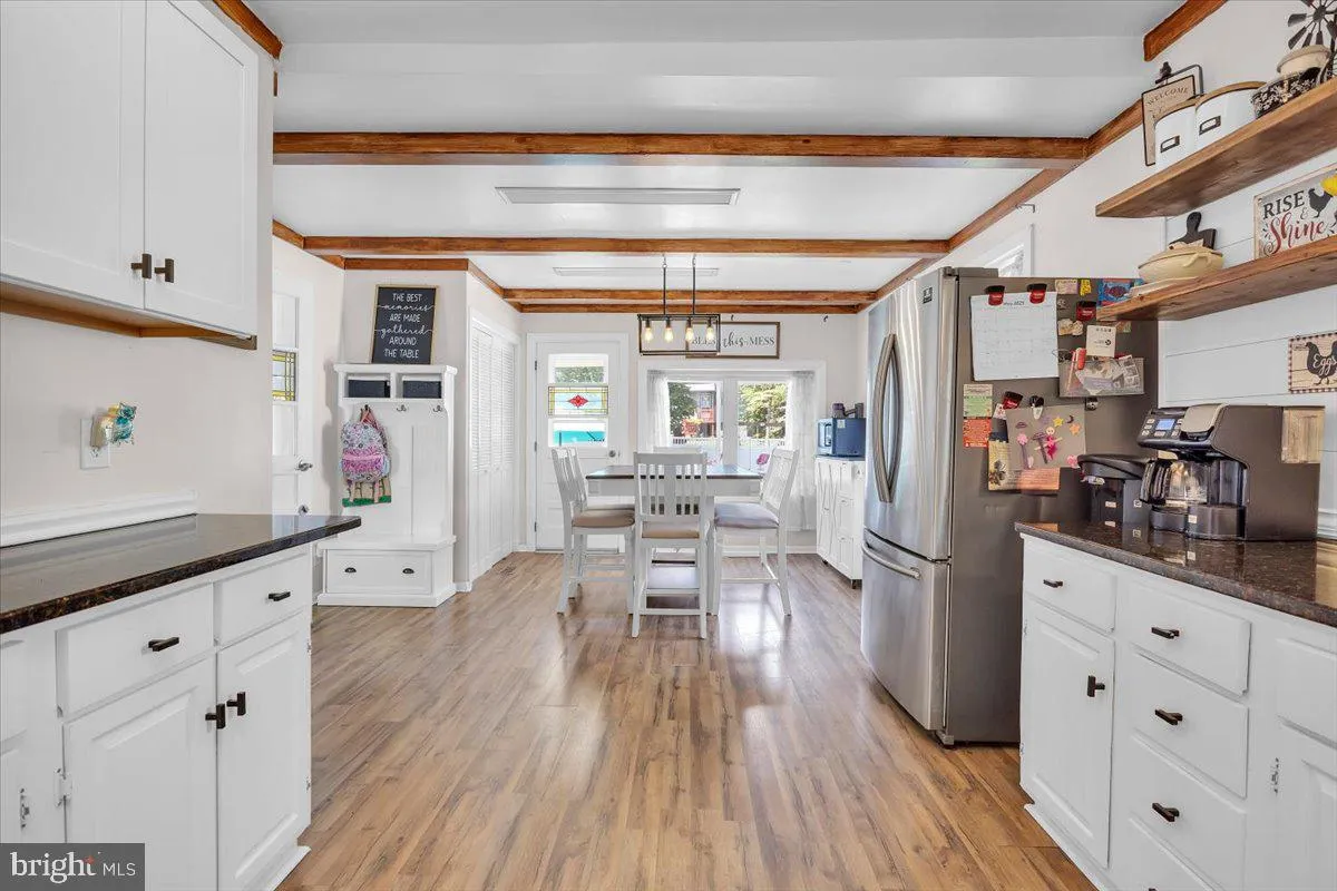 Pitman, New Jersey 08071, United States, 4 Bedrooms Bedrooms, ,2 BathroomsBathrooms,Residential,Contingent,201454