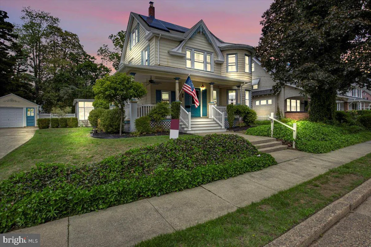 Pitman, New Jersey 08071, United States, 4 Bedrooms Bedrooms, ,2 BathroomsBathrooms,Residential,Contingent,201454