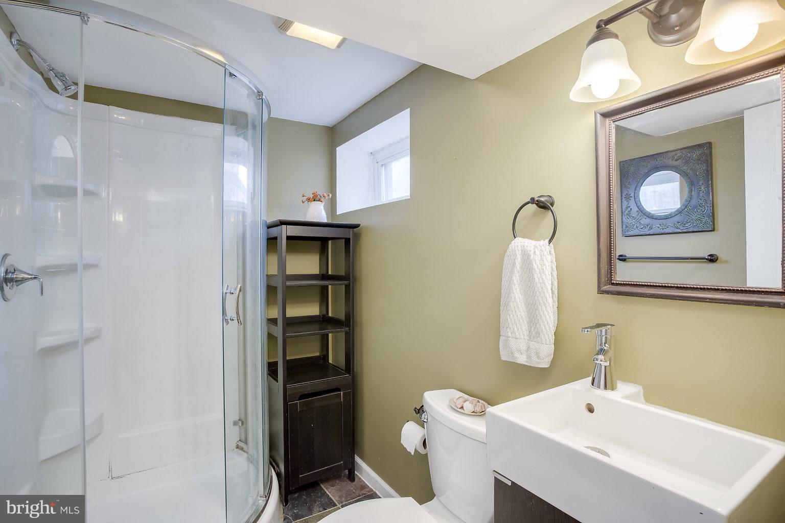 LANDSDOWNE - Residential