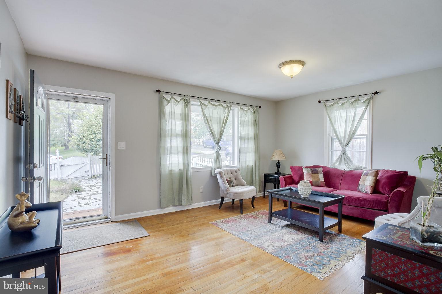 LANDSDOWNE - Residential