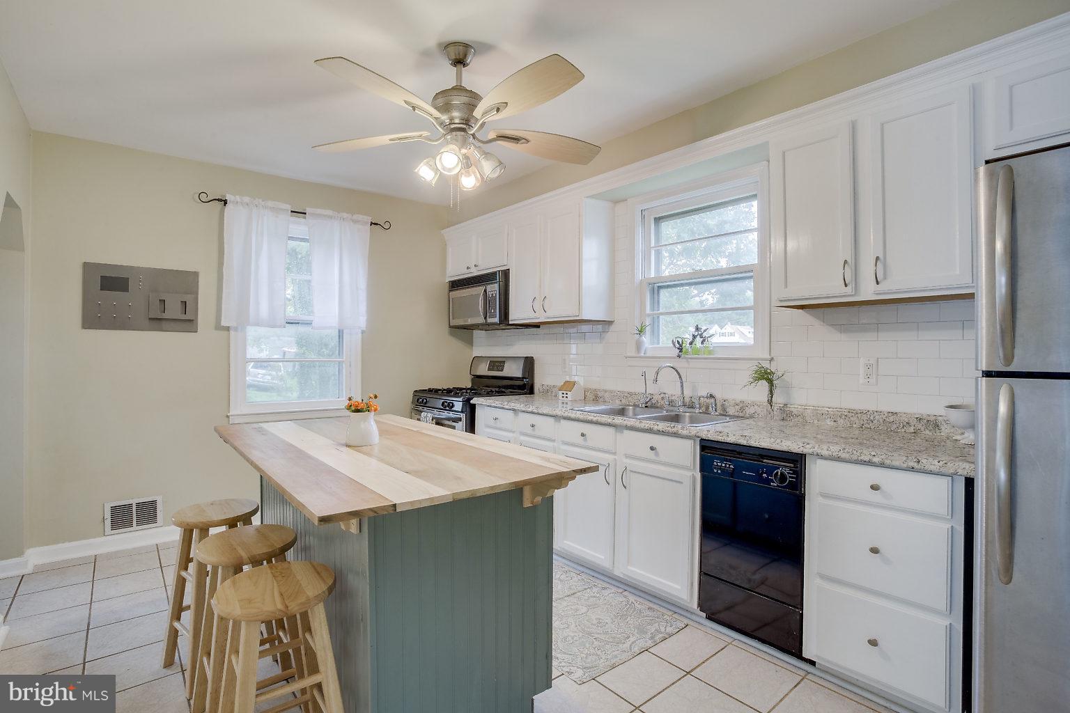 LANDSDOWNE - Residential