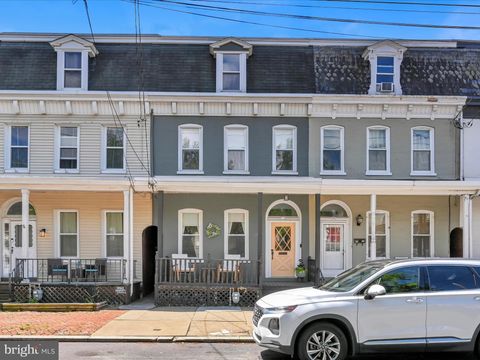142 E NEW STREET LANCASTER PA 17602