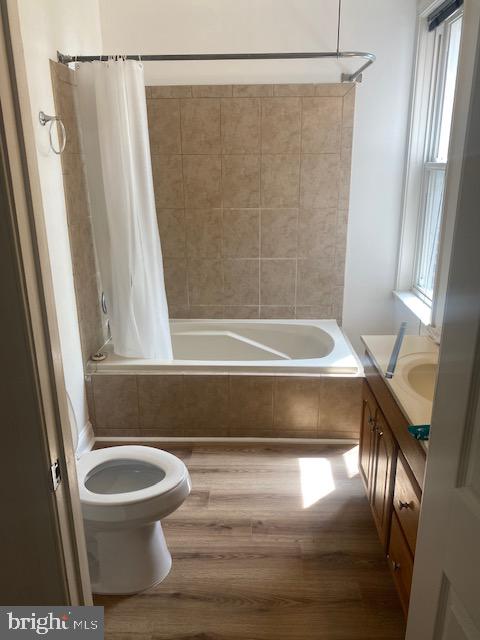 HARWOOD - Residential Lease