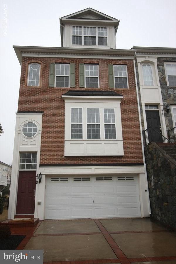 420 ESMOND PLACE