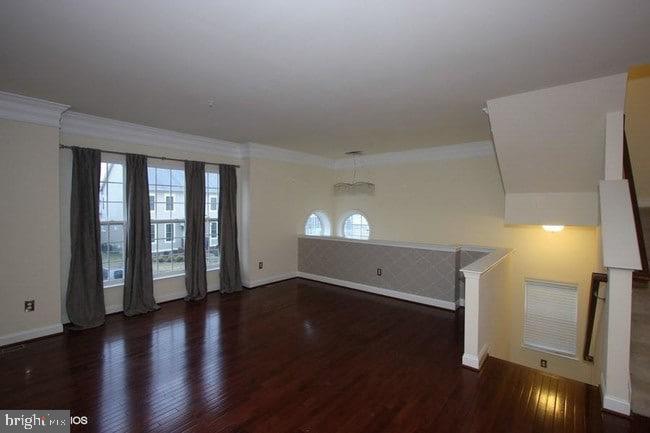 420 ESMOND PLACE