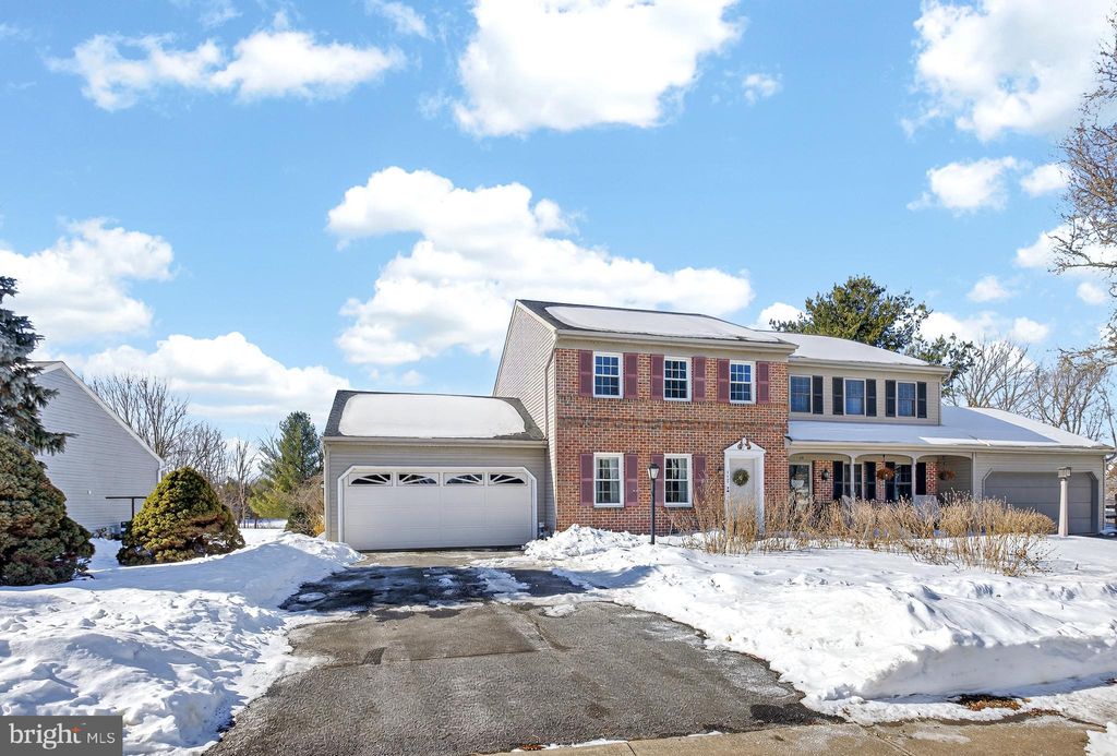 Photo of 117 Laurie Lane, LITITZ, PA 17543 (MLS # PALA2082882)