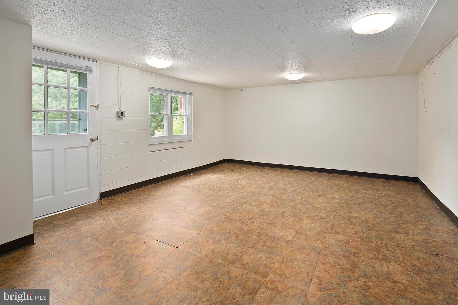 SENECA RIDGE - Residential