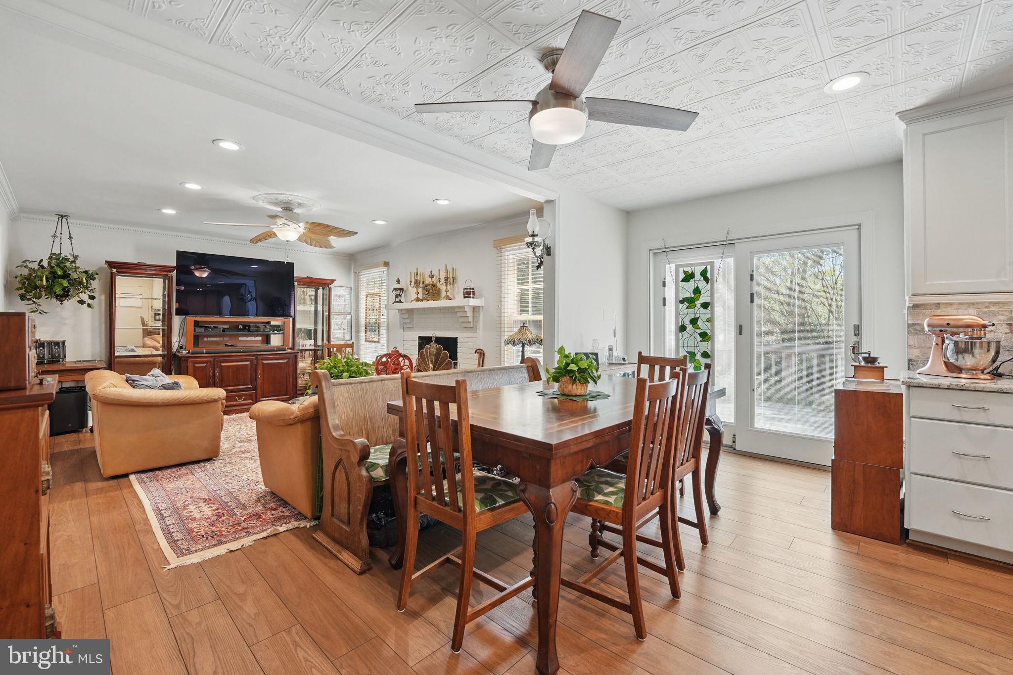 ROLLING VALLEY - Residential