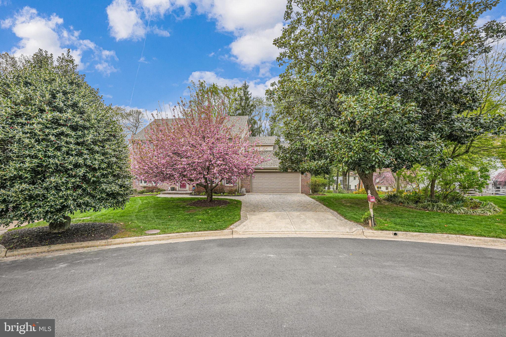 ROLLING VALLEY - Residential