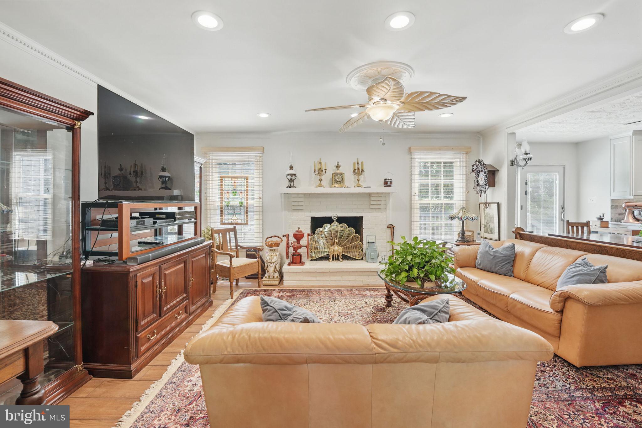 ROLLING VALLEY - Residential