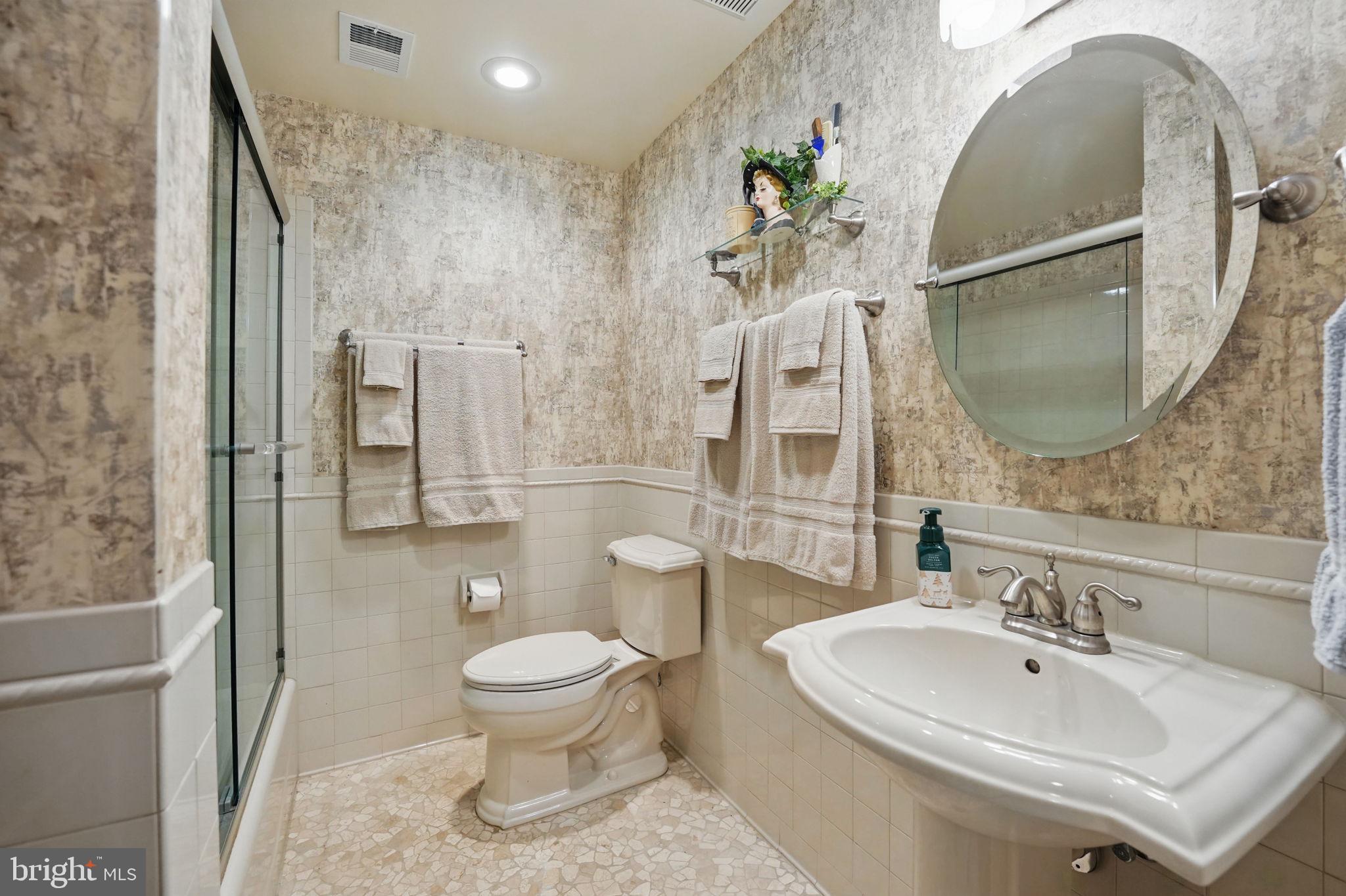 ROLLING VALLEY - Residential