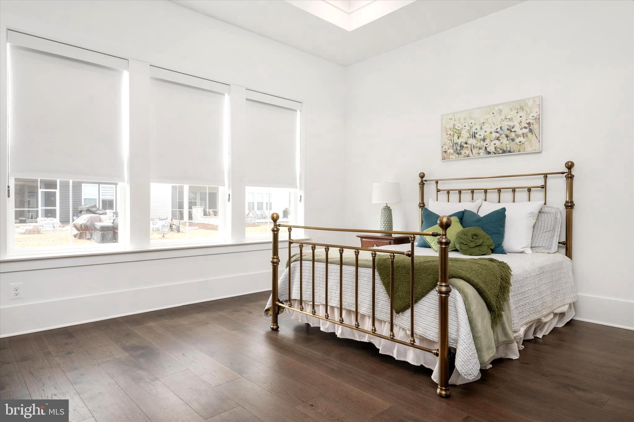 FOUR SEASONS AT KENT ISLAND - Residential