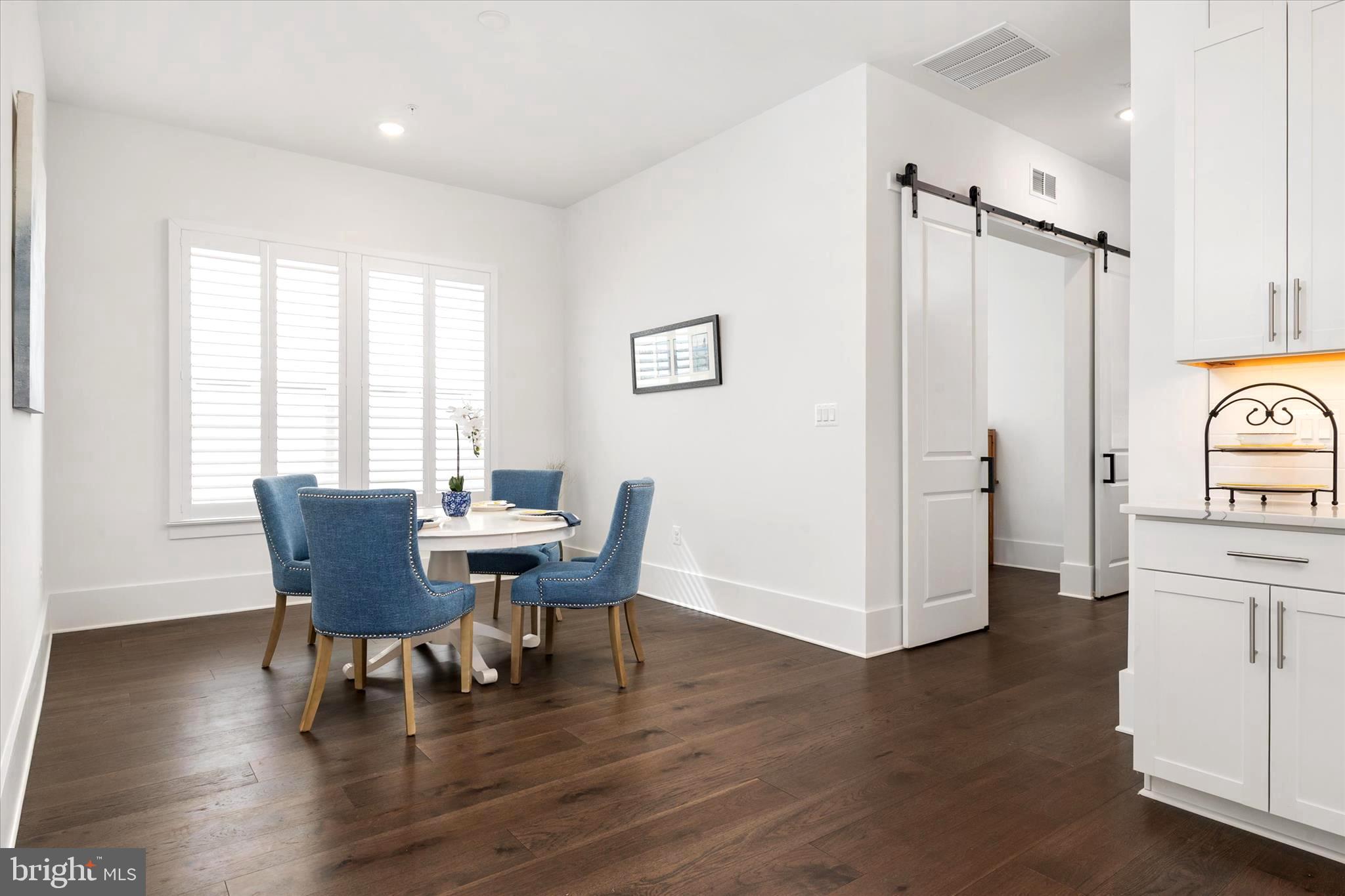 FOUR SEASONS AT KENT ISLAND - Residential