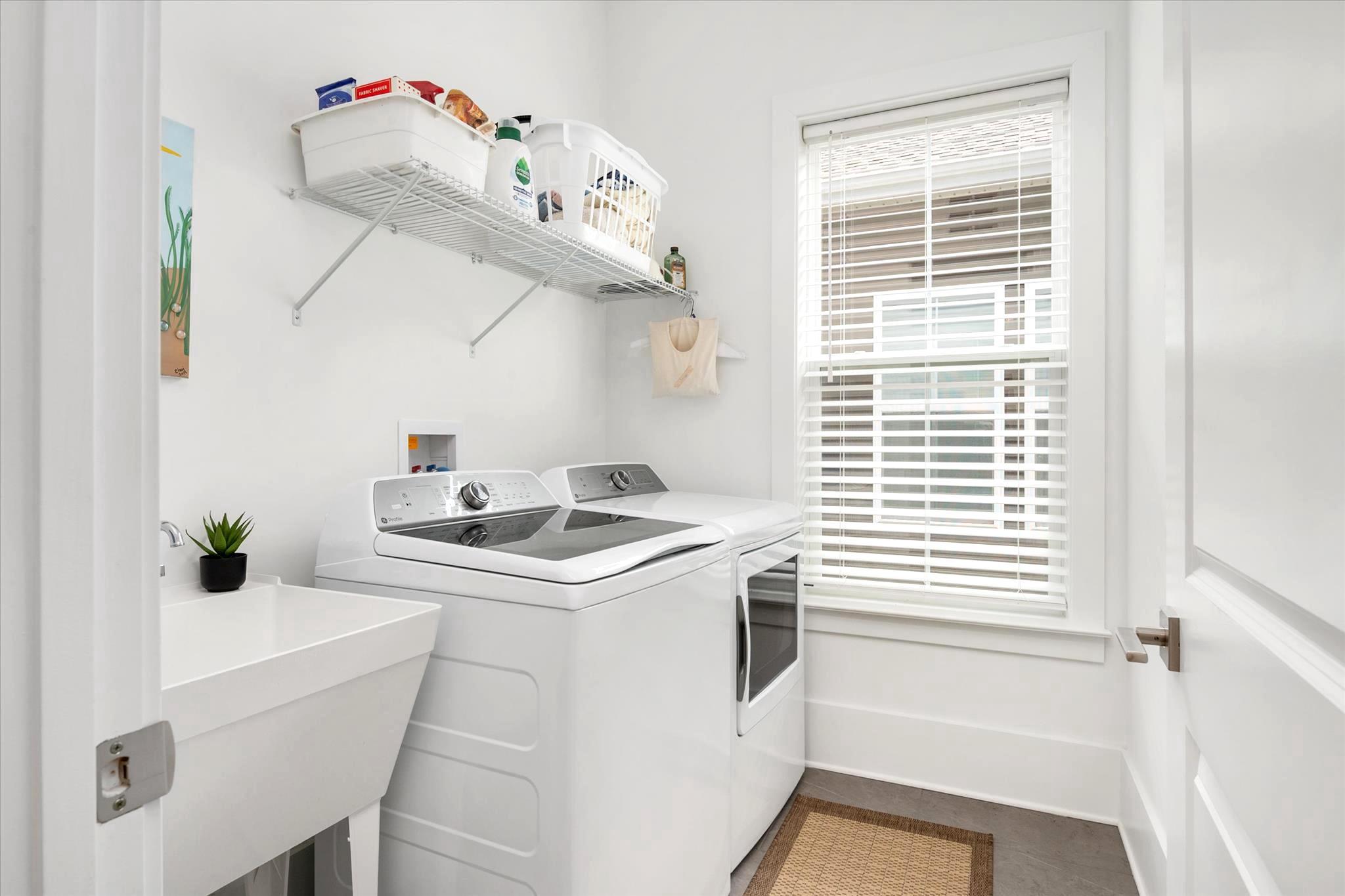 FOUR SEASONS AT KENT ISLAND - Residential