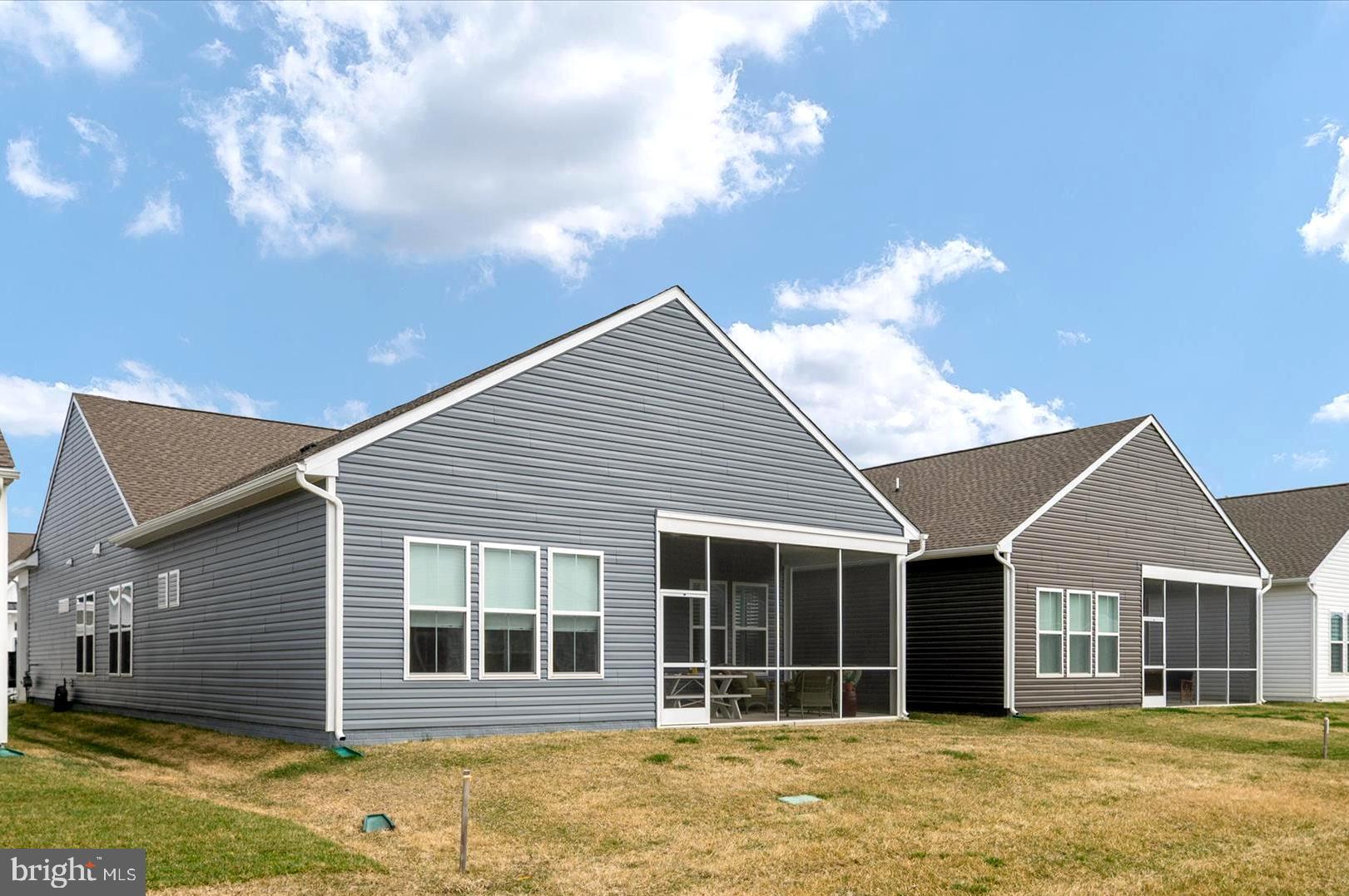 FOUR SEASONS AT KENT ISLAND - Residential