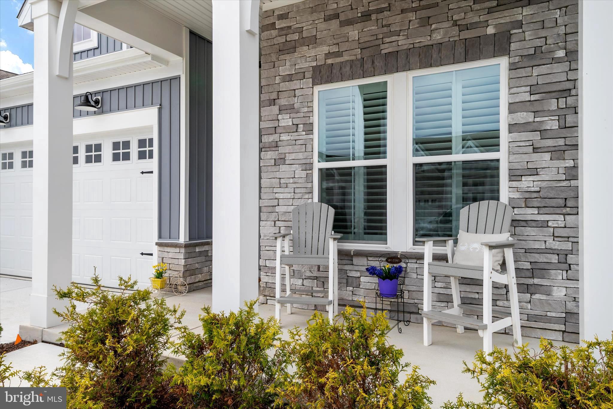 FOUR SEASONS AT KENT ISLAND - Residential