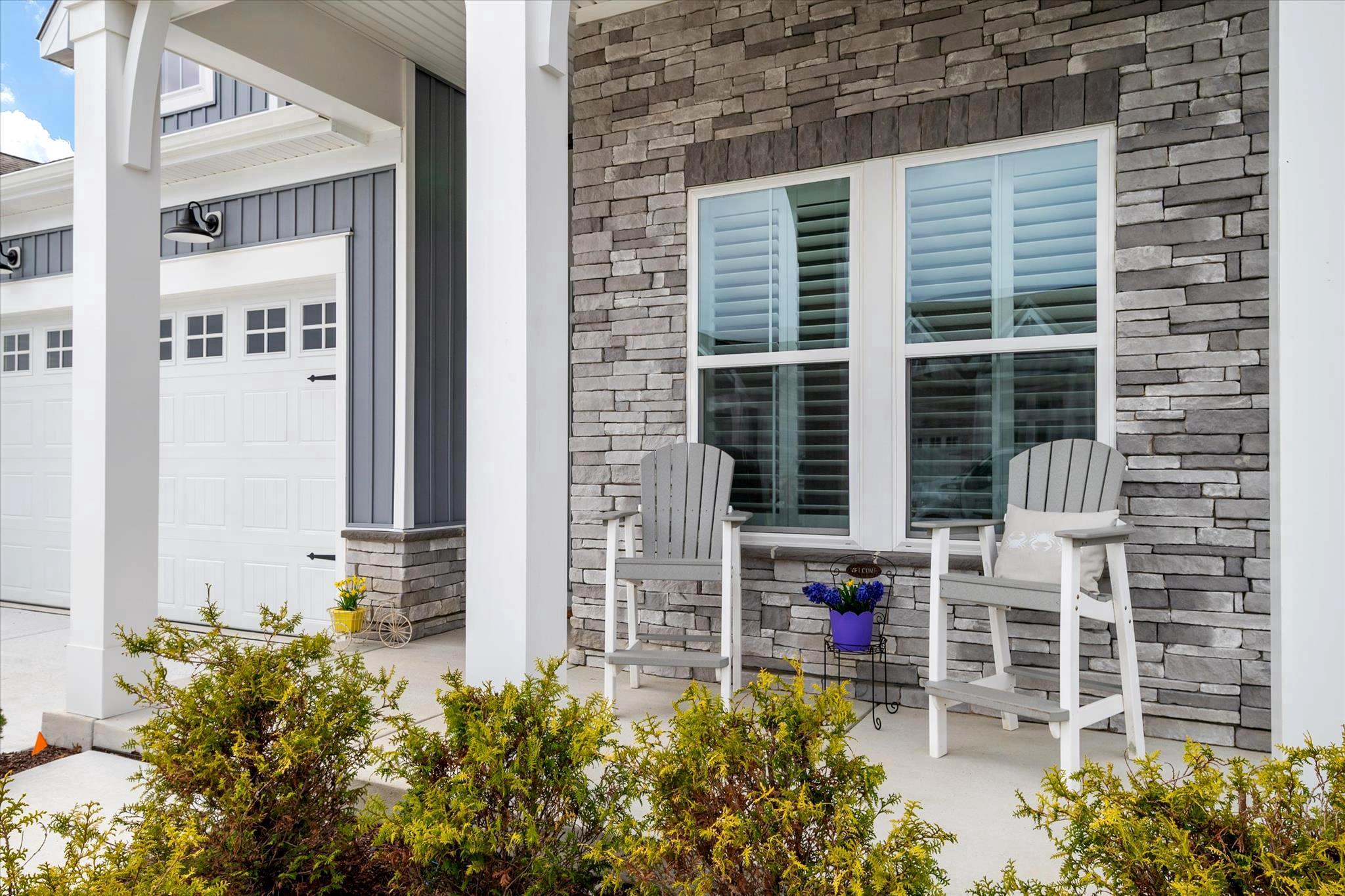 FOUR SEASONS AT KENT ISLAND - Residential