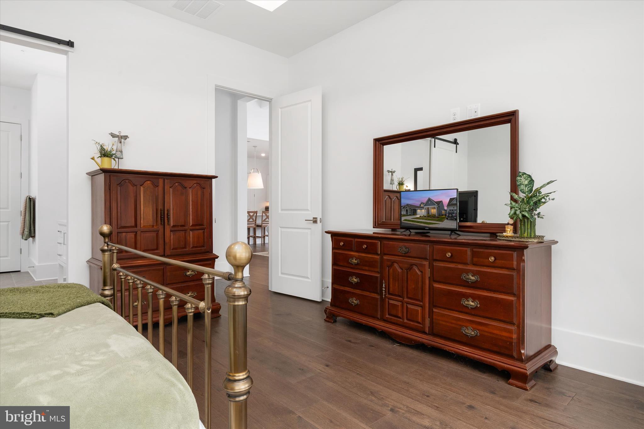 FOUR SEASONS AT KENT ISLAND - Residential