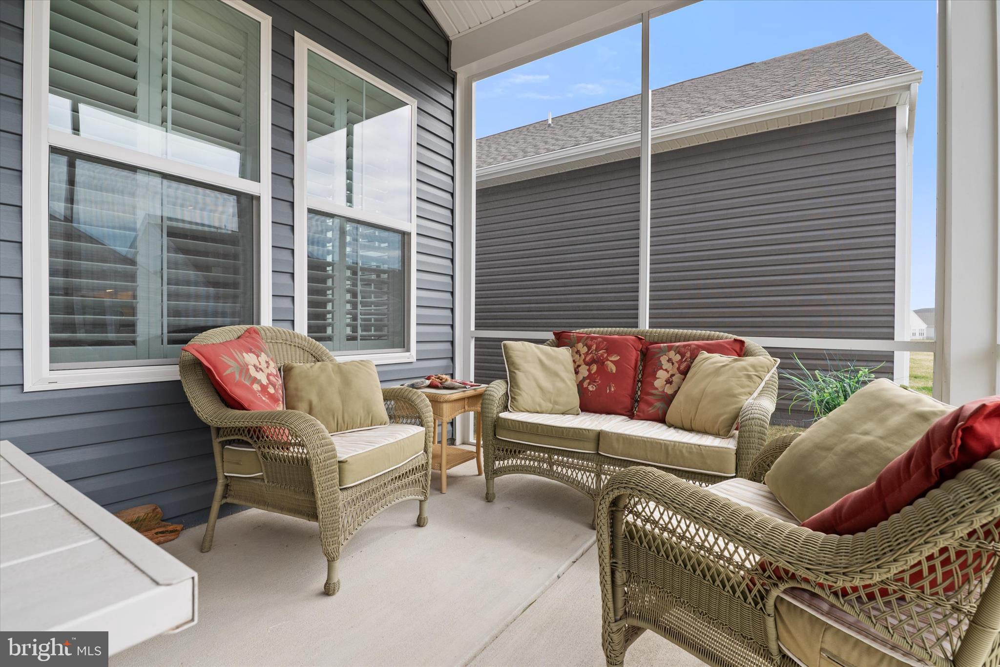 FOUR SEASONS AT KENT ISLAND - Residential