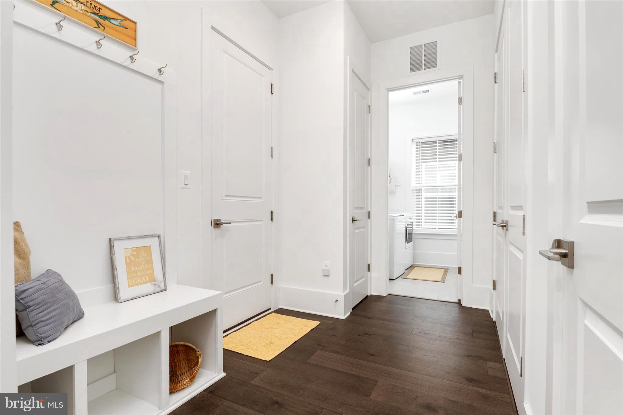 FOUR SEASONS AT KENT ISLAND - Residential