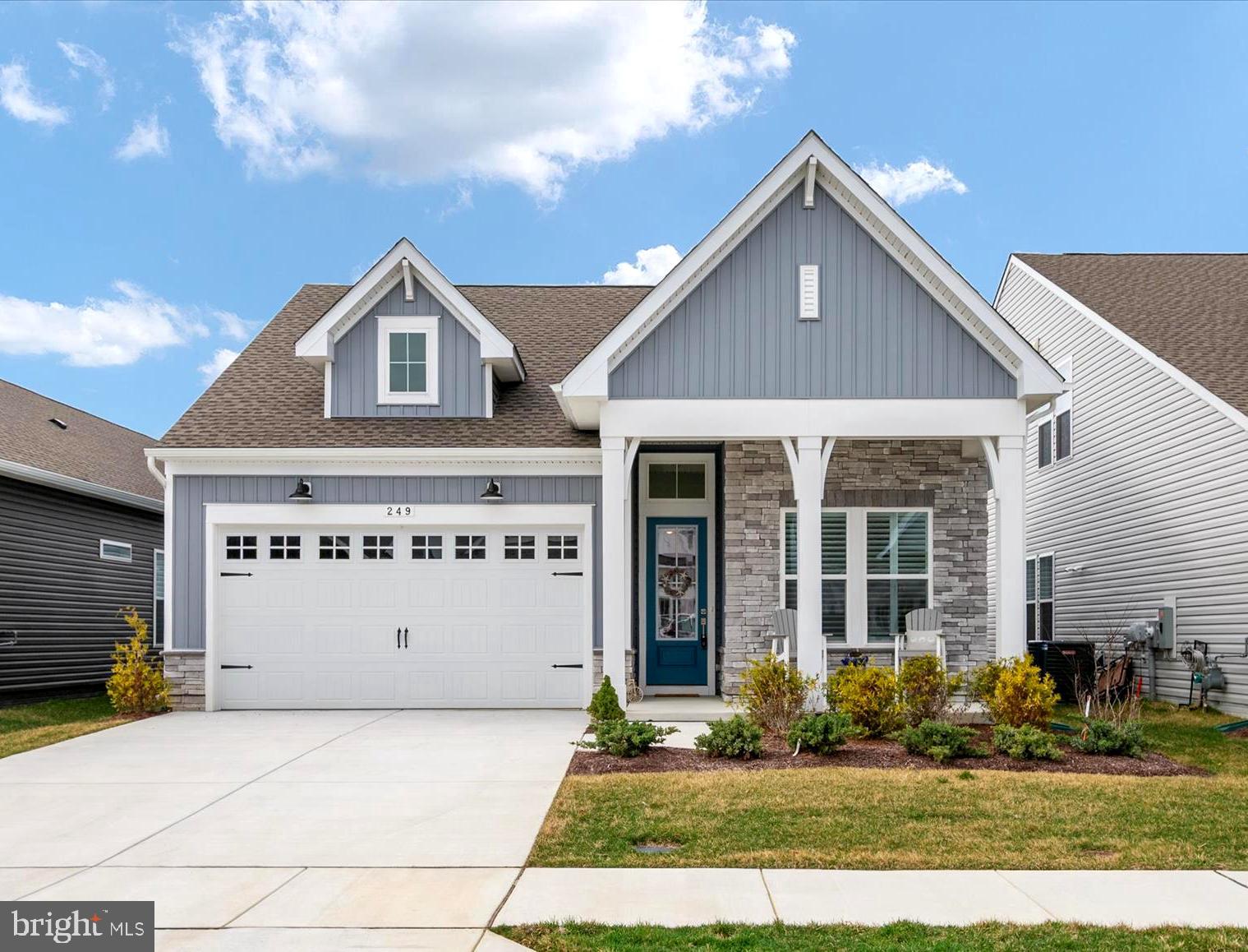 FOUR SEASONS AT KENT ISLAND - Residential