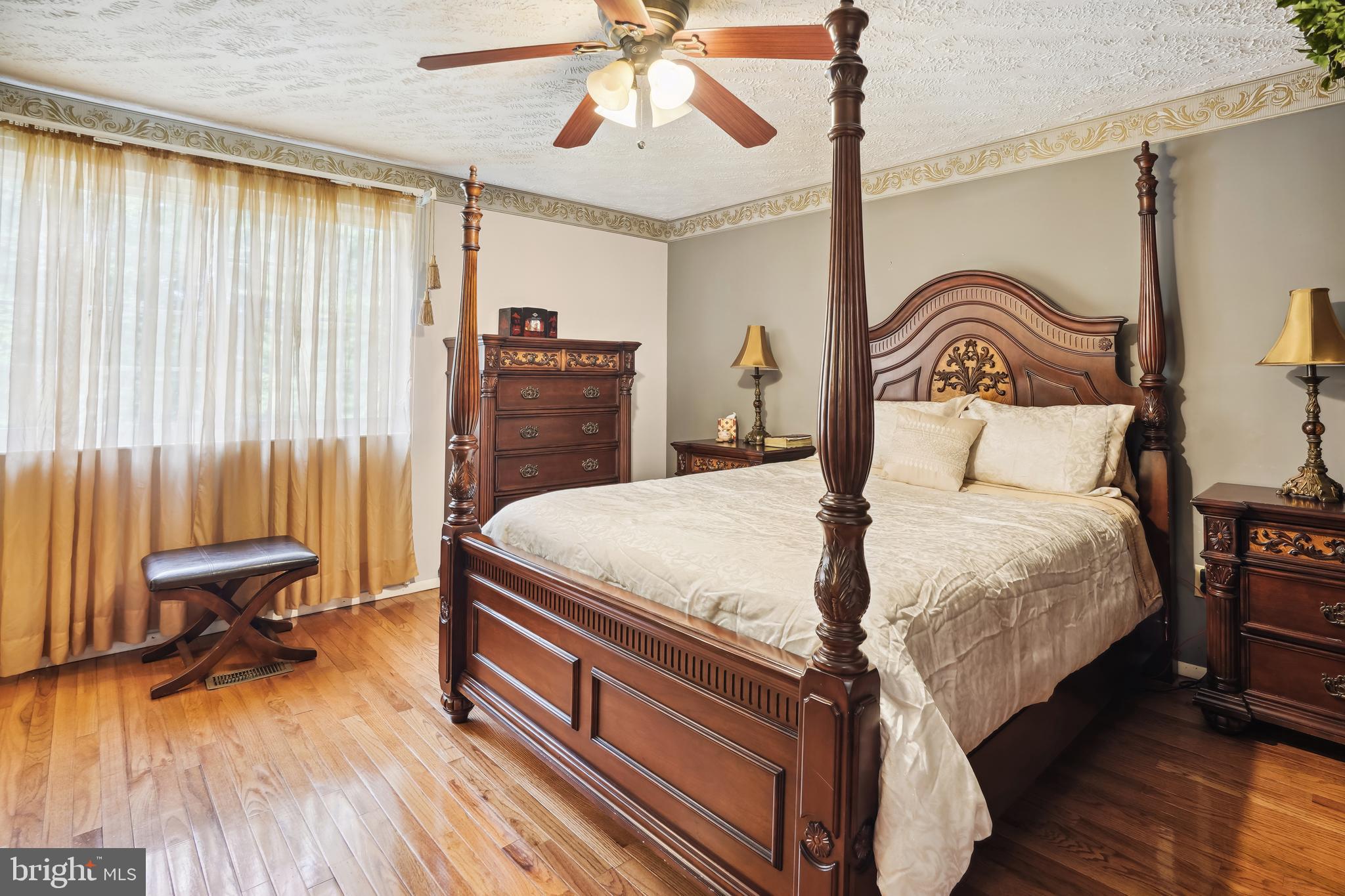 NEWPORT - Residential