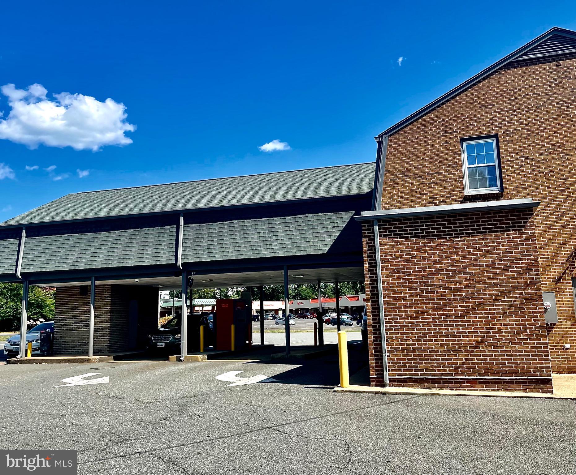 SOUTHGATE CENTER 307