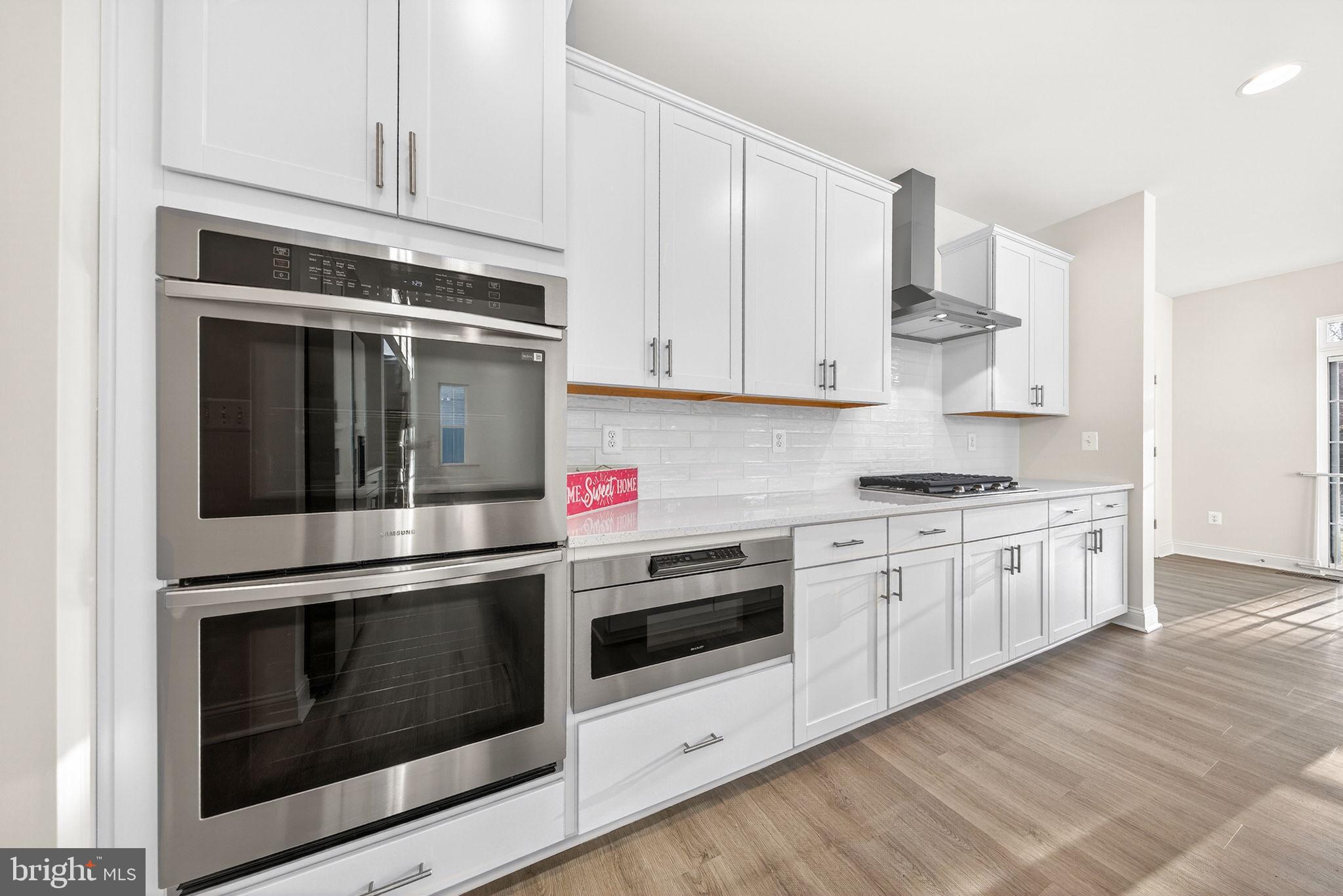 BROOKFIELD - Residential