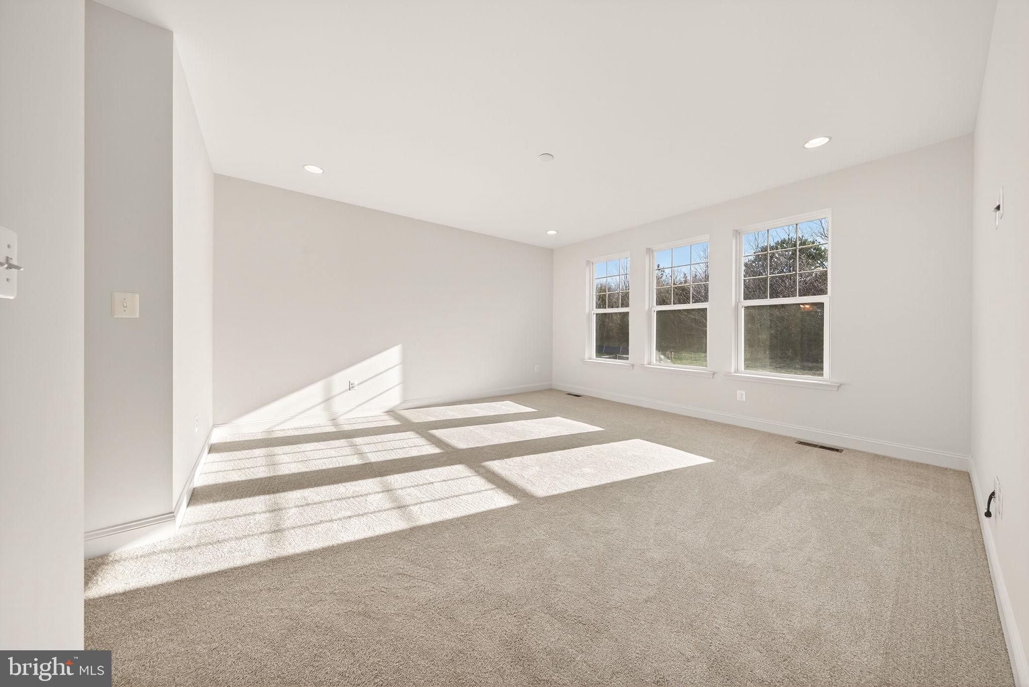 BROOKFIELD - Residential