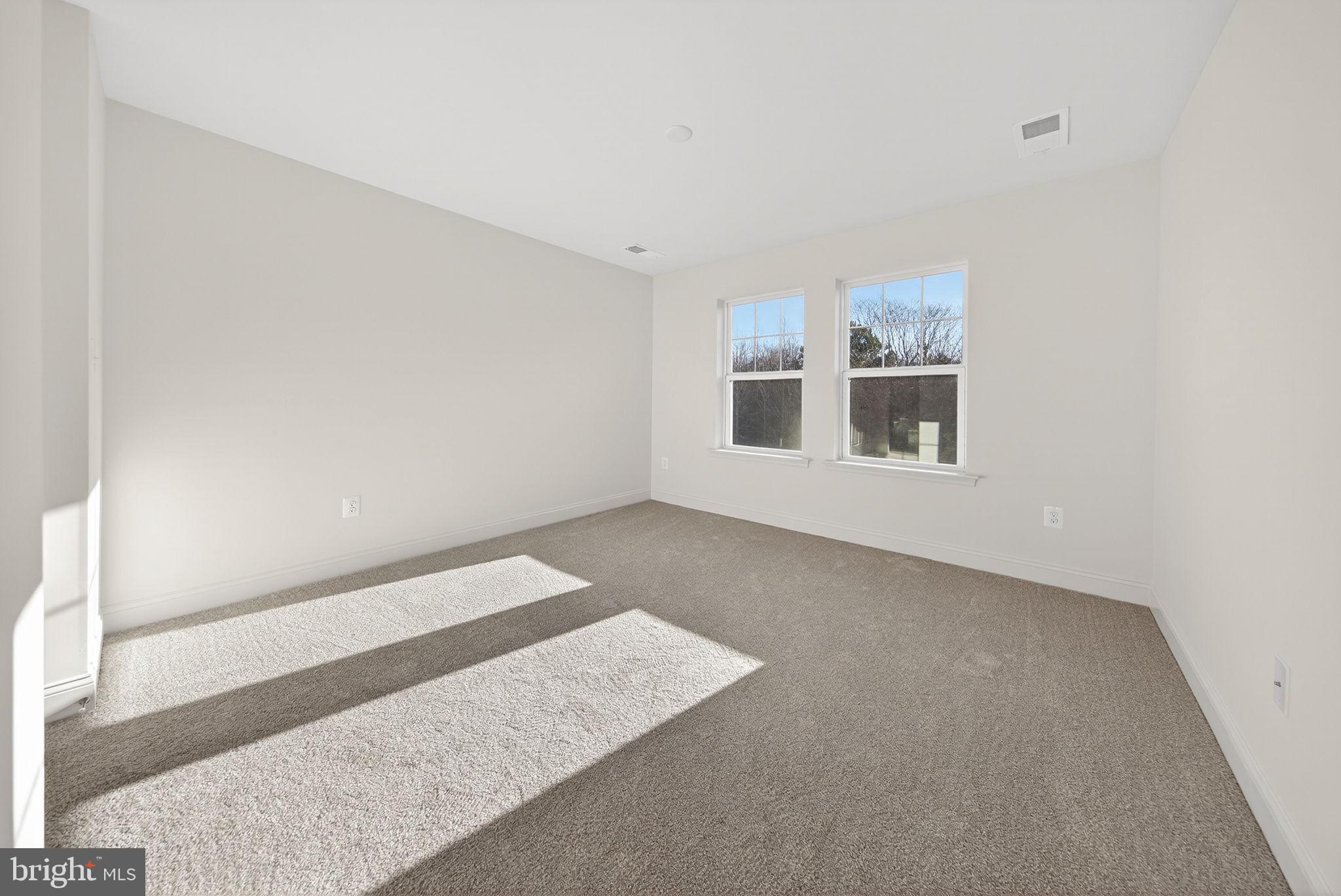 BROOKFIELD - Residential