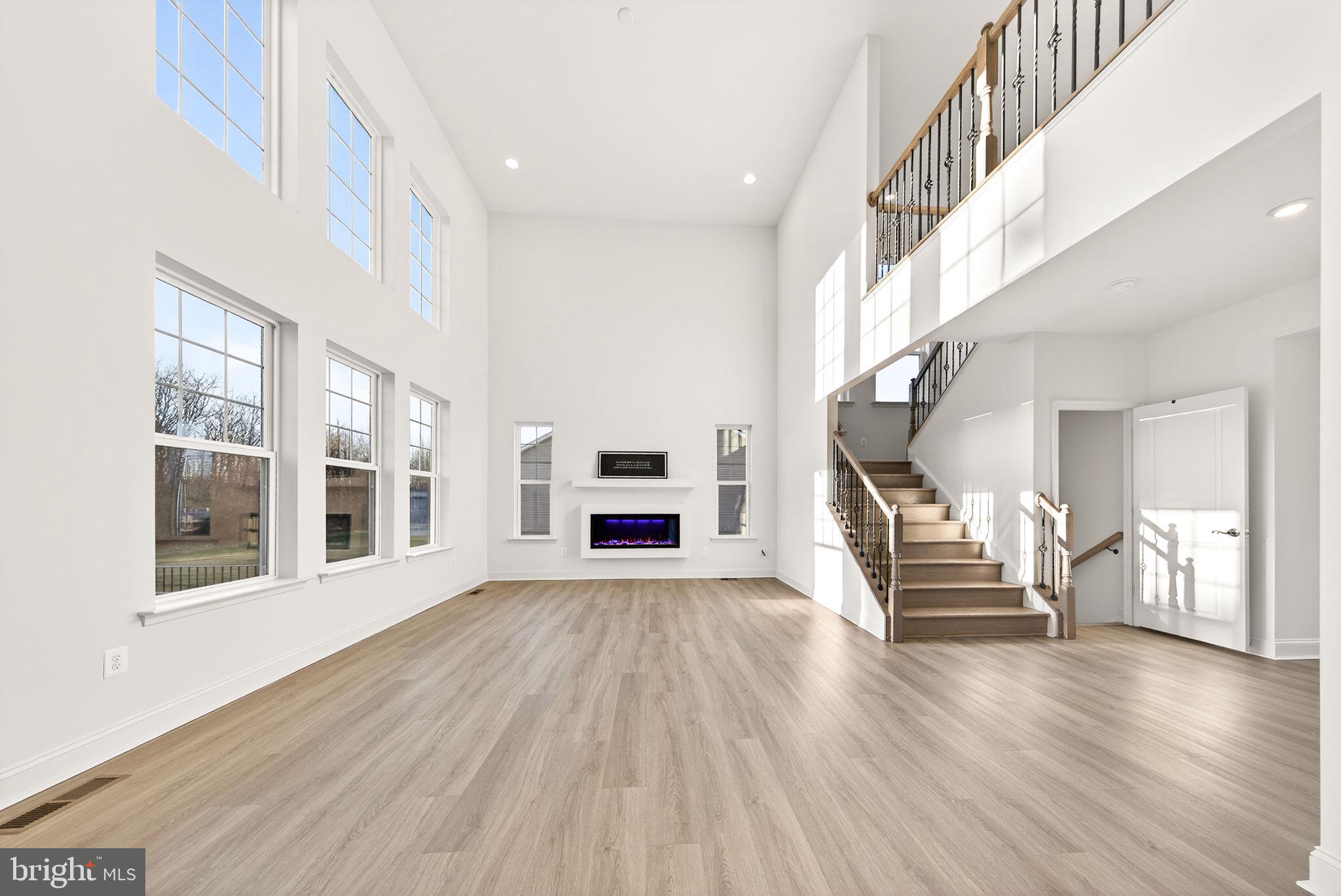 BROOKFIELD - Residential